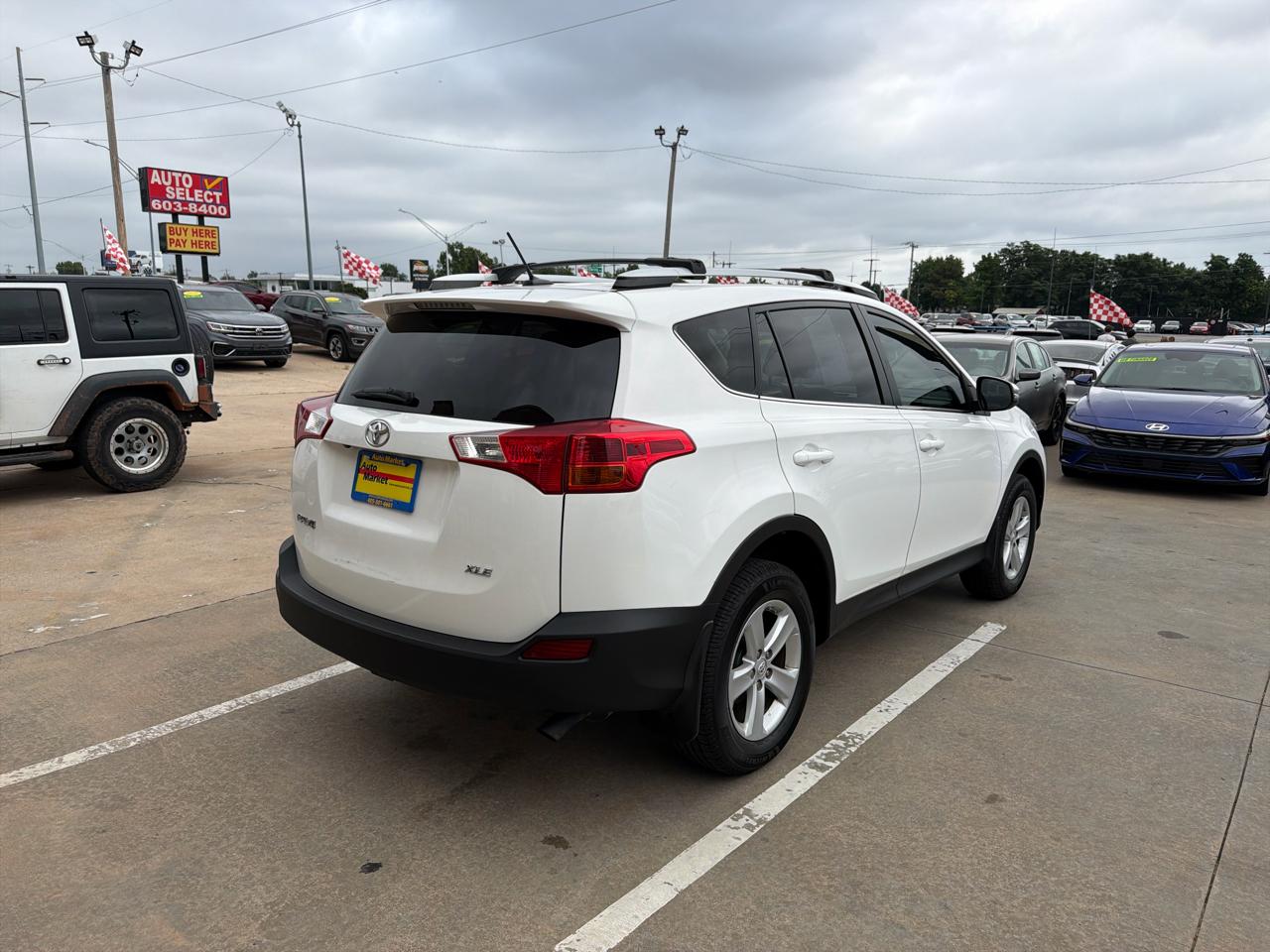 Toyota RAV4 FWD 4dr XLE (Natl) 2013