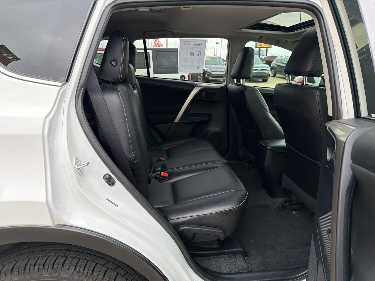 Toyota RAV4 FWD 4dr XLE (Natl) 2013