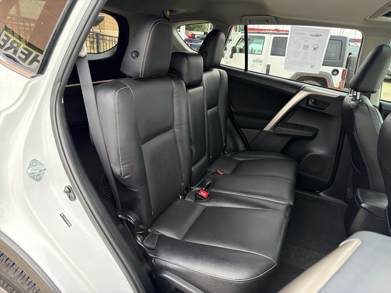 Toyota RAV4 FWD 4dr XLE (Natl) 2013