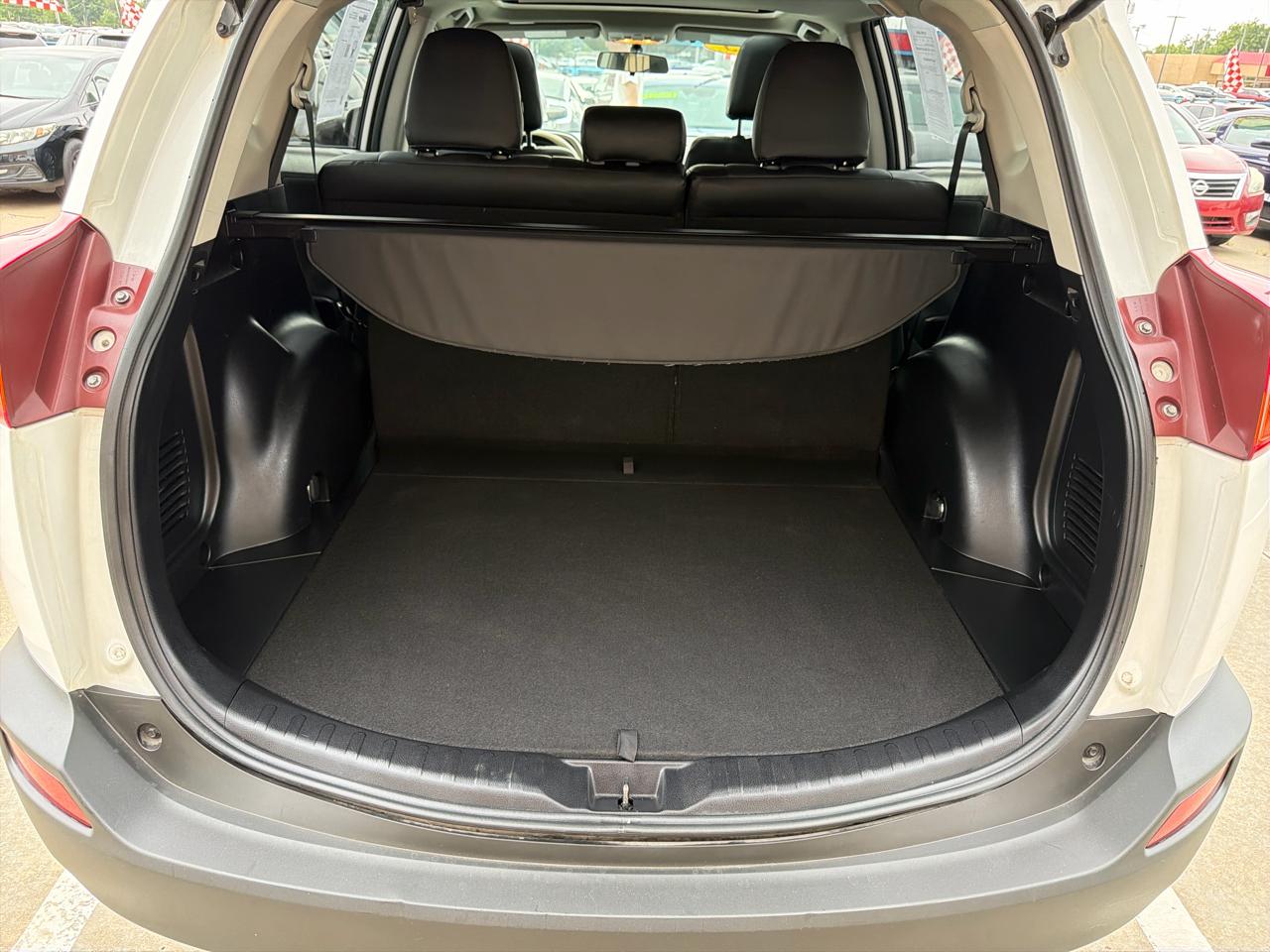 Toyota RAV4 FWD 4dr XLE (Natl) 2013