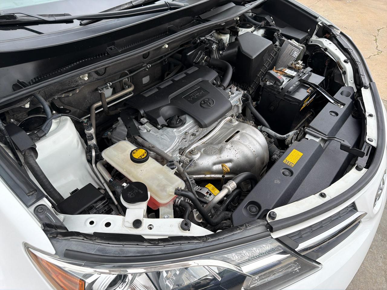 Toyota RAV4 FWD 4dr XLE (Natl) 2013