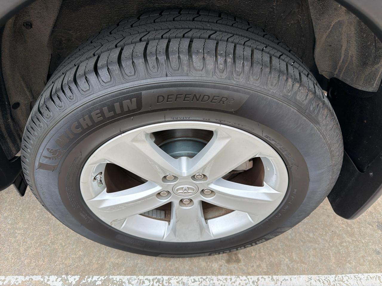 Toyota RAV4 FWD 4dr XLE (Natl) 2013