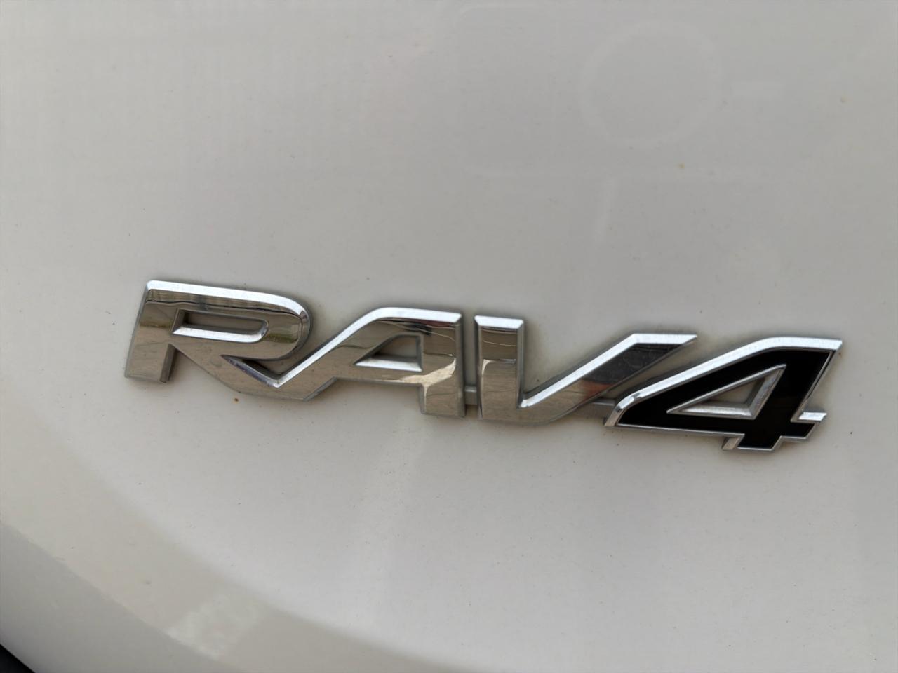 Toyota RAV4 FWD 4dr XLE (Natl) 2013