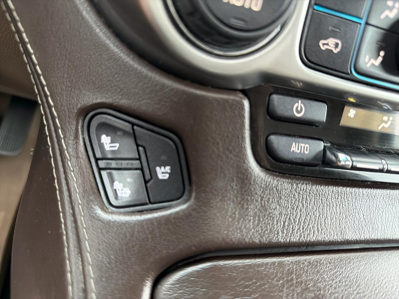 Chevrolet Suburban 4WD 4dr LTZ 2015
