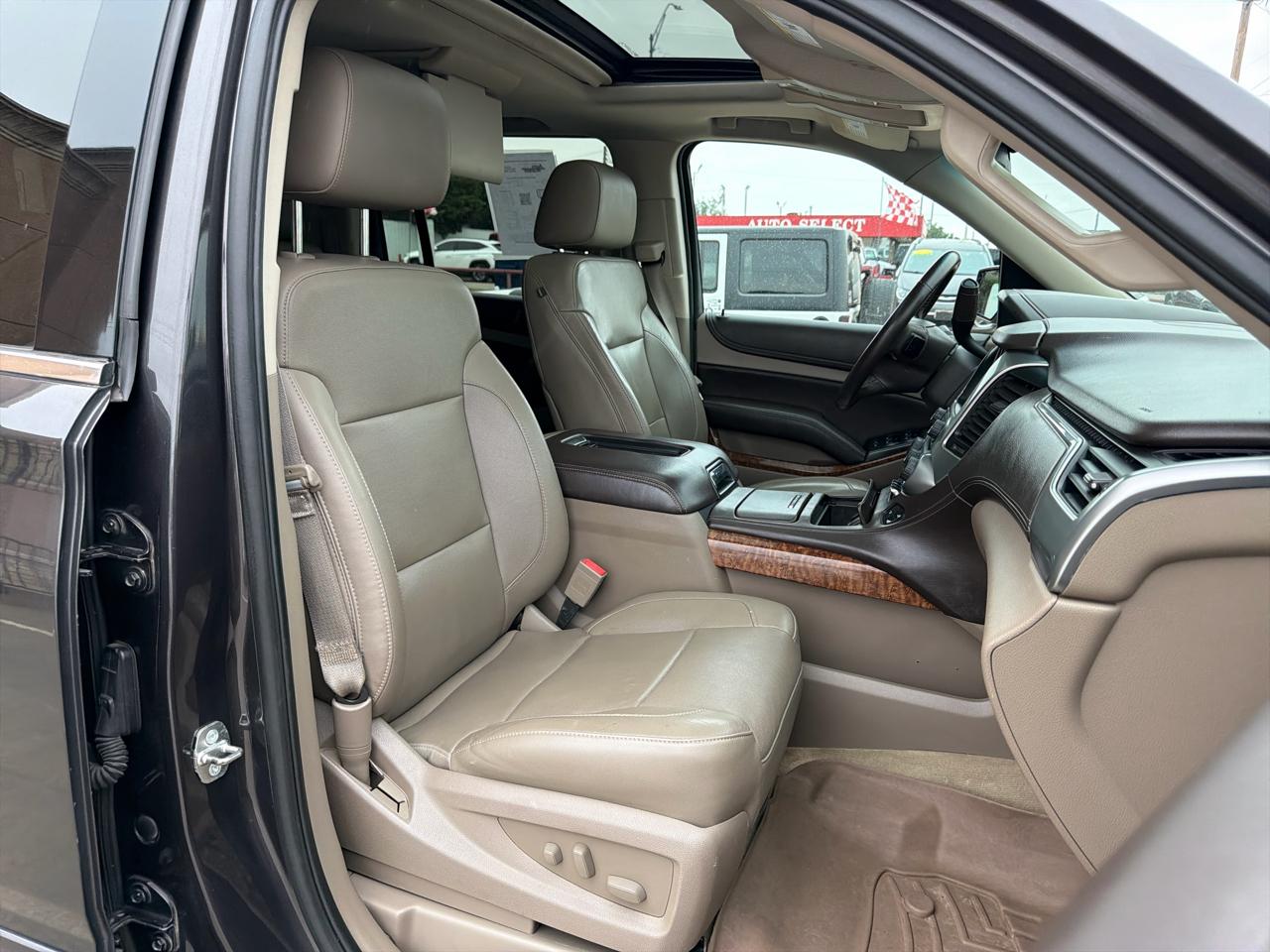 Chevrolet Suburban 4WD 4dr LTZ 2015
