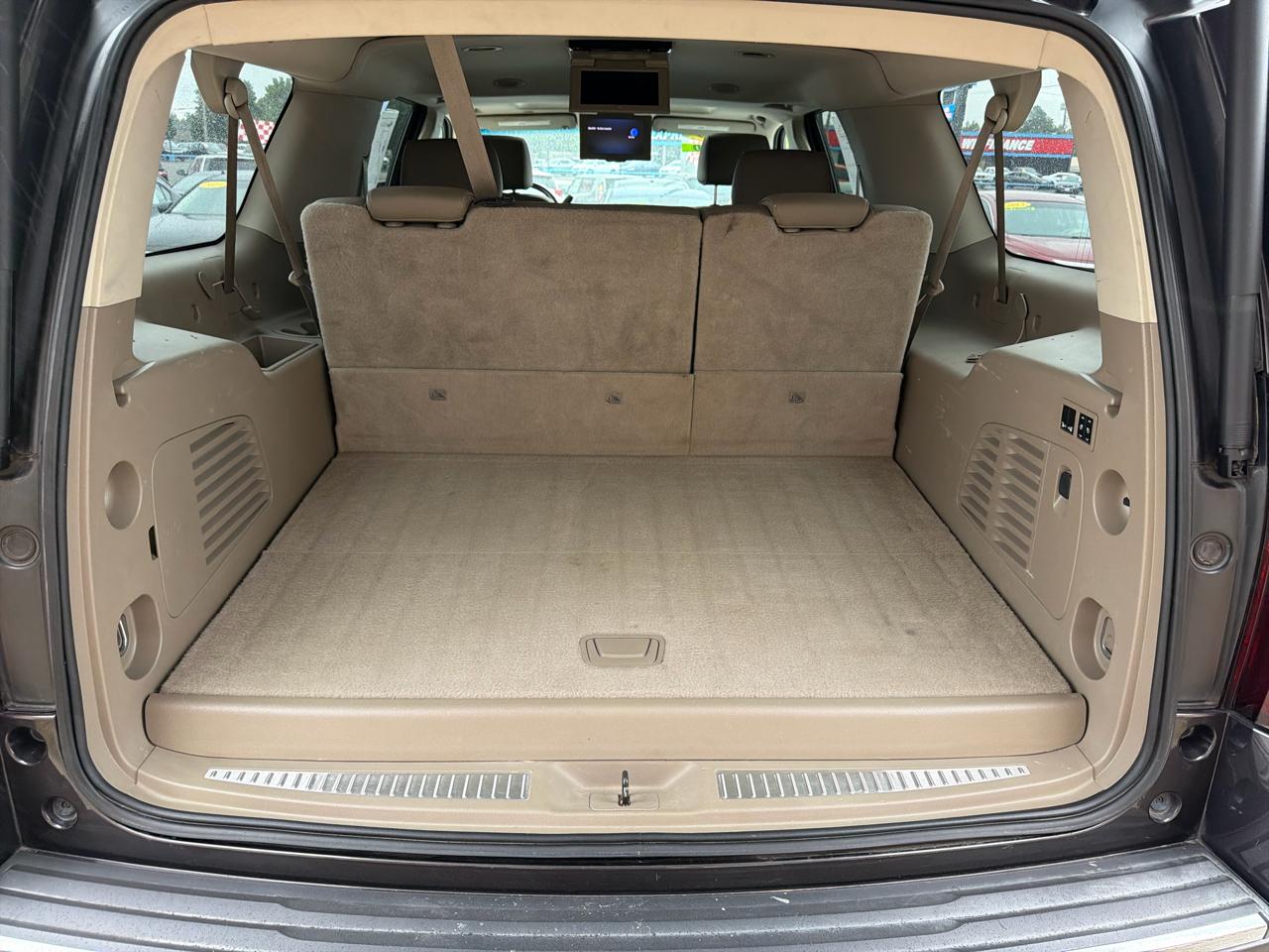 Chevrolet Suburban 4WD 4dr LTZ 2015