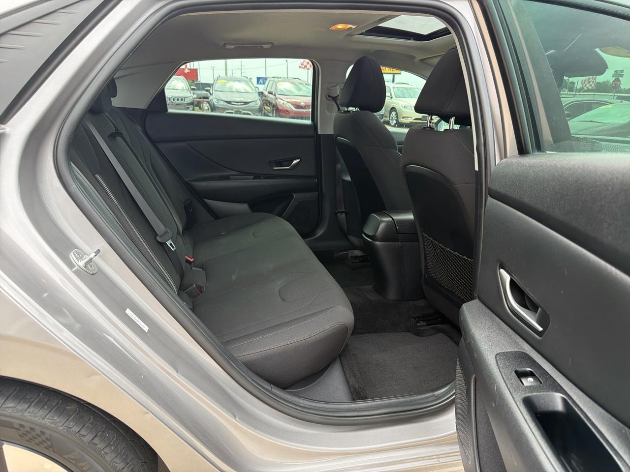 Hyundai Elantra SEL IVT 2022