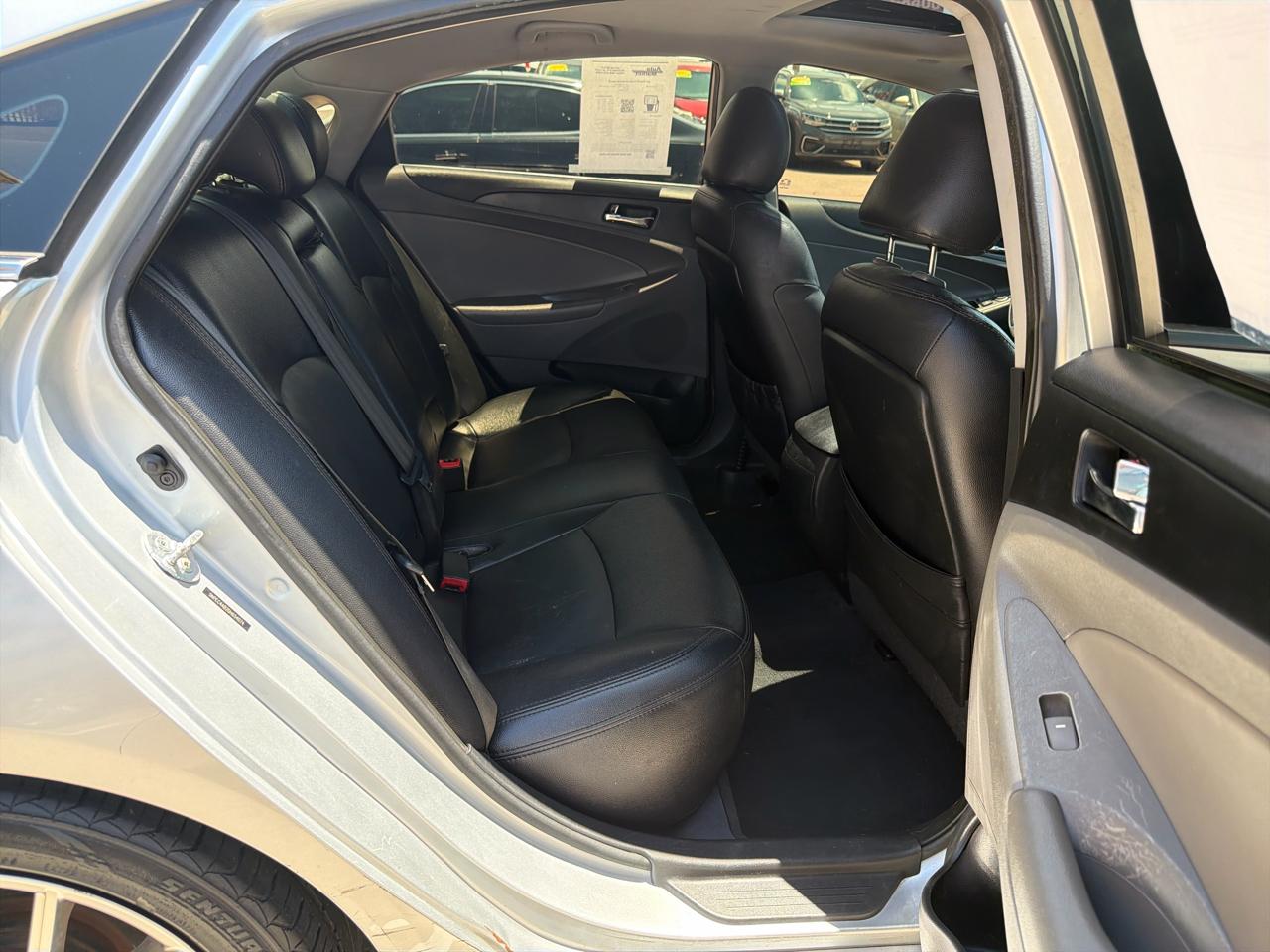 Hyundai Sonata 4dr Sdn 2.0T Auto SE 2013