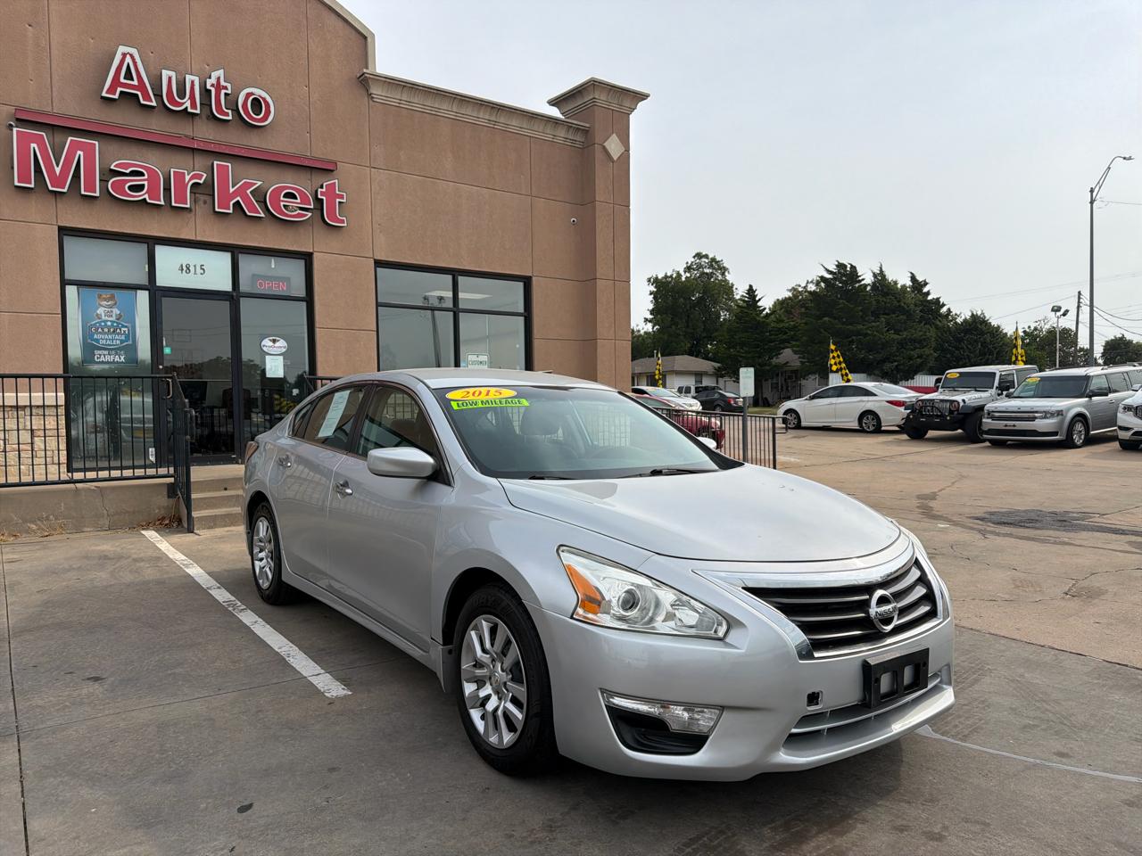 Nissan Altima 4dr Sdn I4 2.5 S 2015