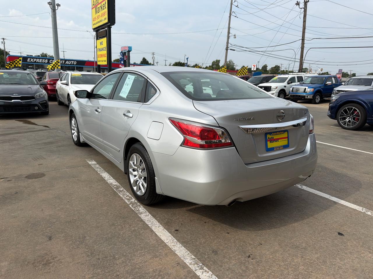 Nissan Altima 4dr Sdn I4 2.5 S 2015