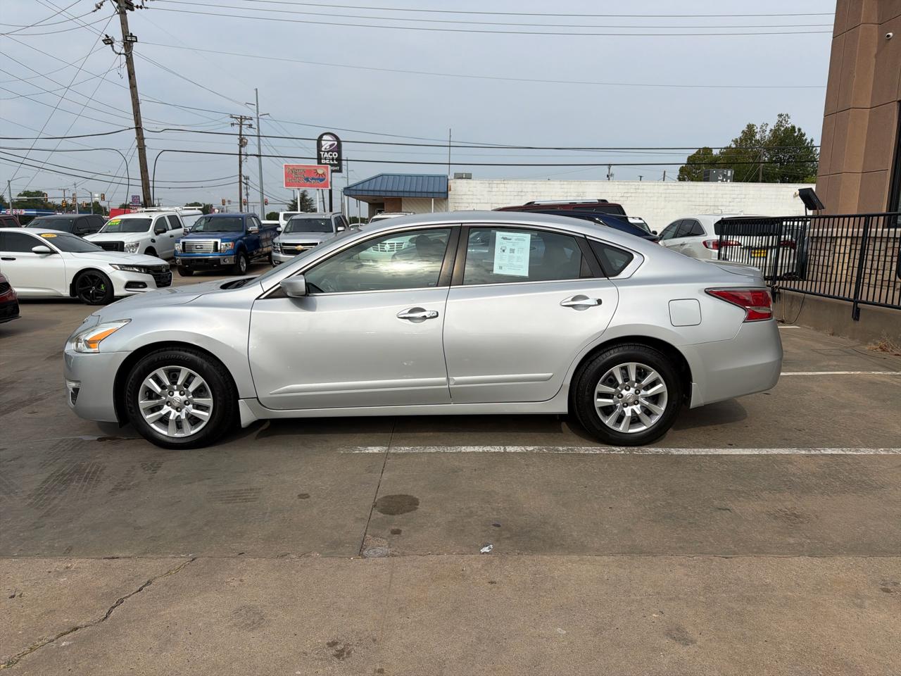 Nissan Altima 4dr Sdn I4 2.5 S 2015
