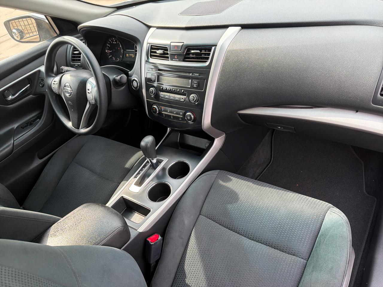 Nissan Altima 4dr Sdn I4 2.5 S 2015
