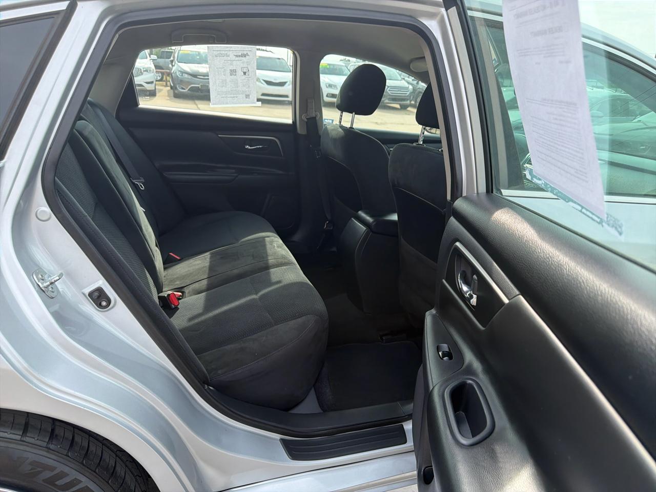 Nissan Altima 4dr Sdn I4 2.5 S 2015