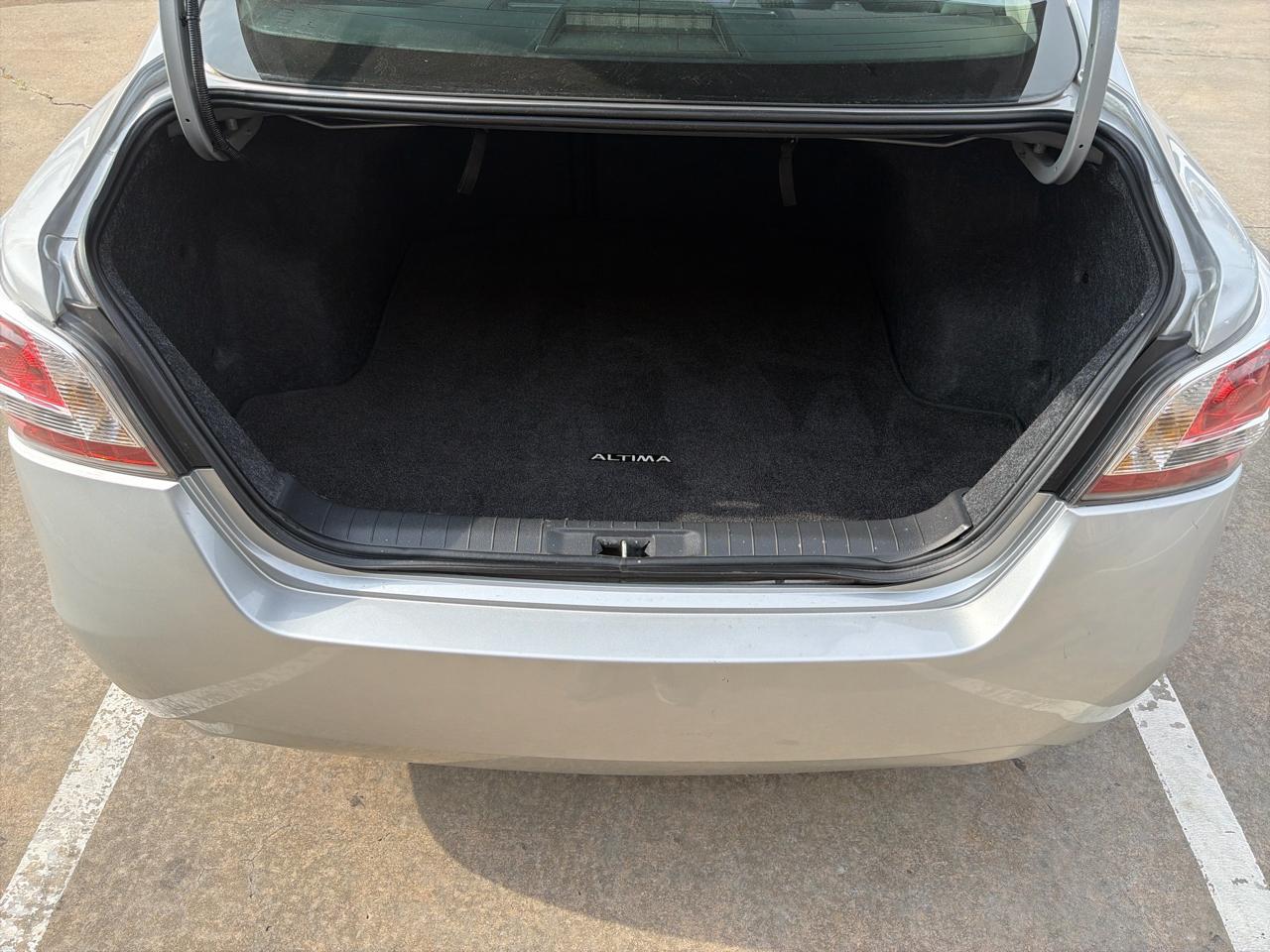 Nissan Altima 4dr Sdn I4 2.5 S 2015