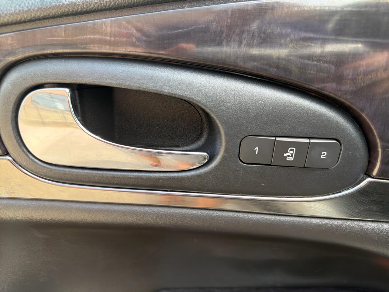 Buick Enclave FWD 4dr Premium 2015