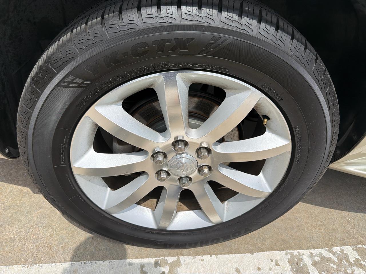 Buick Enclave FWD 4dr Premium 2015