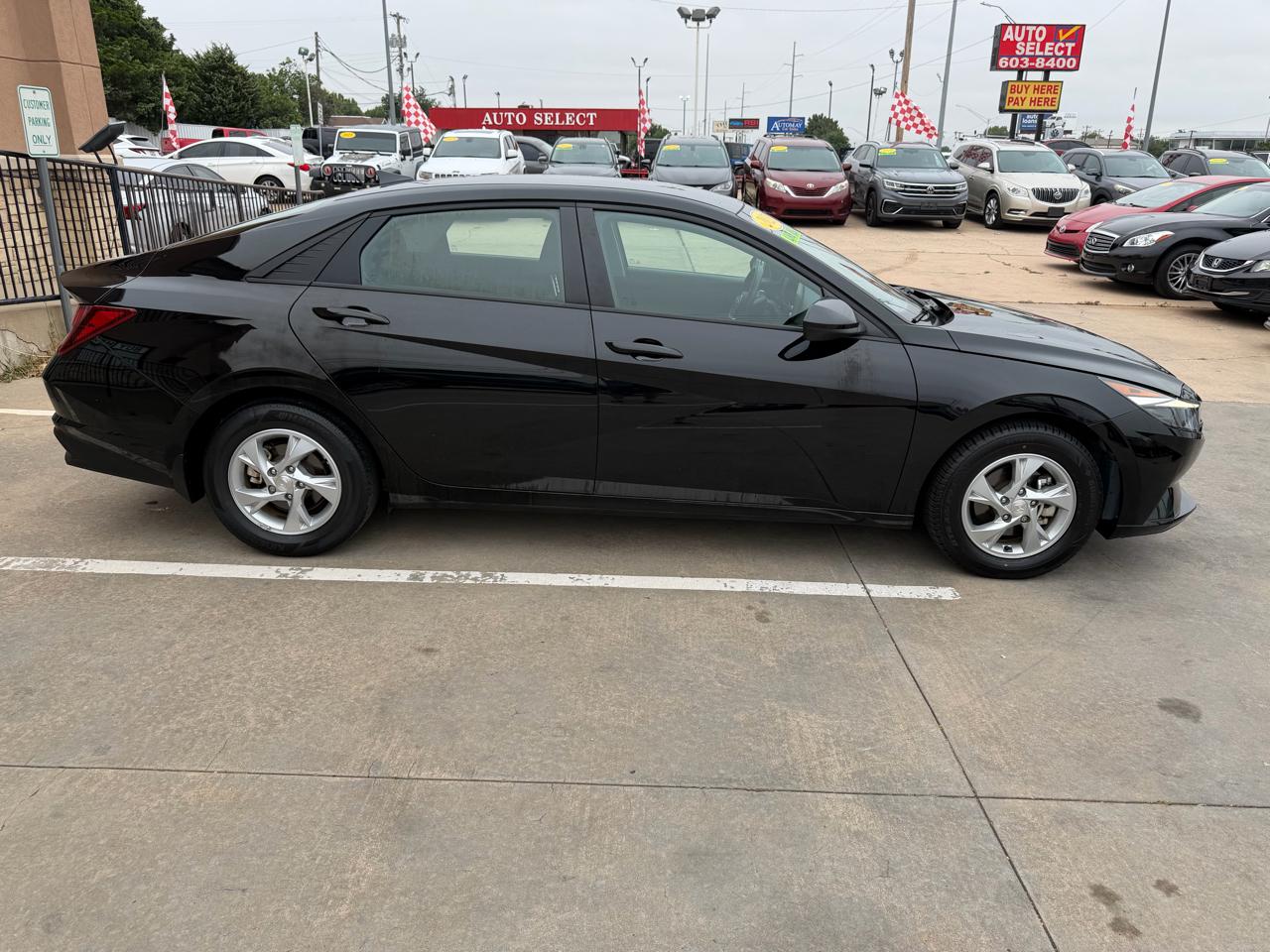 Hyundai Elantra SE IVT 2023