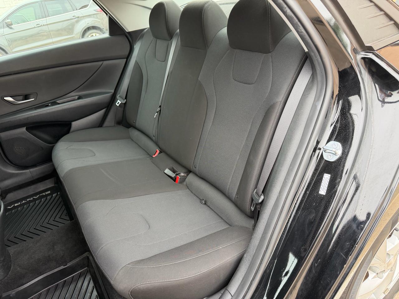 Hyundai Elantra SE IVT 2023