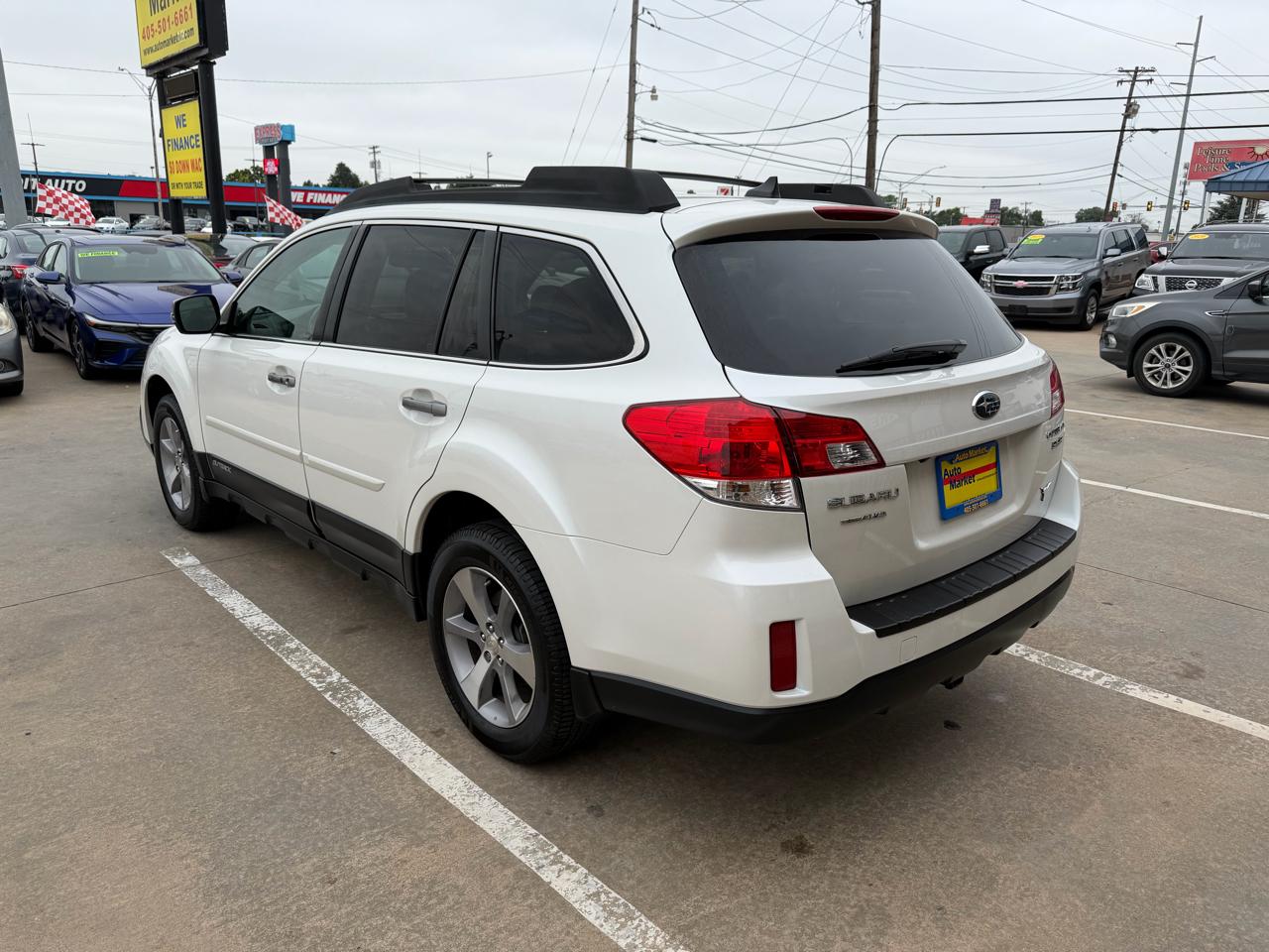 Subaru Outback 4dr Wgn H6 Auto 3.6R Limited 2014