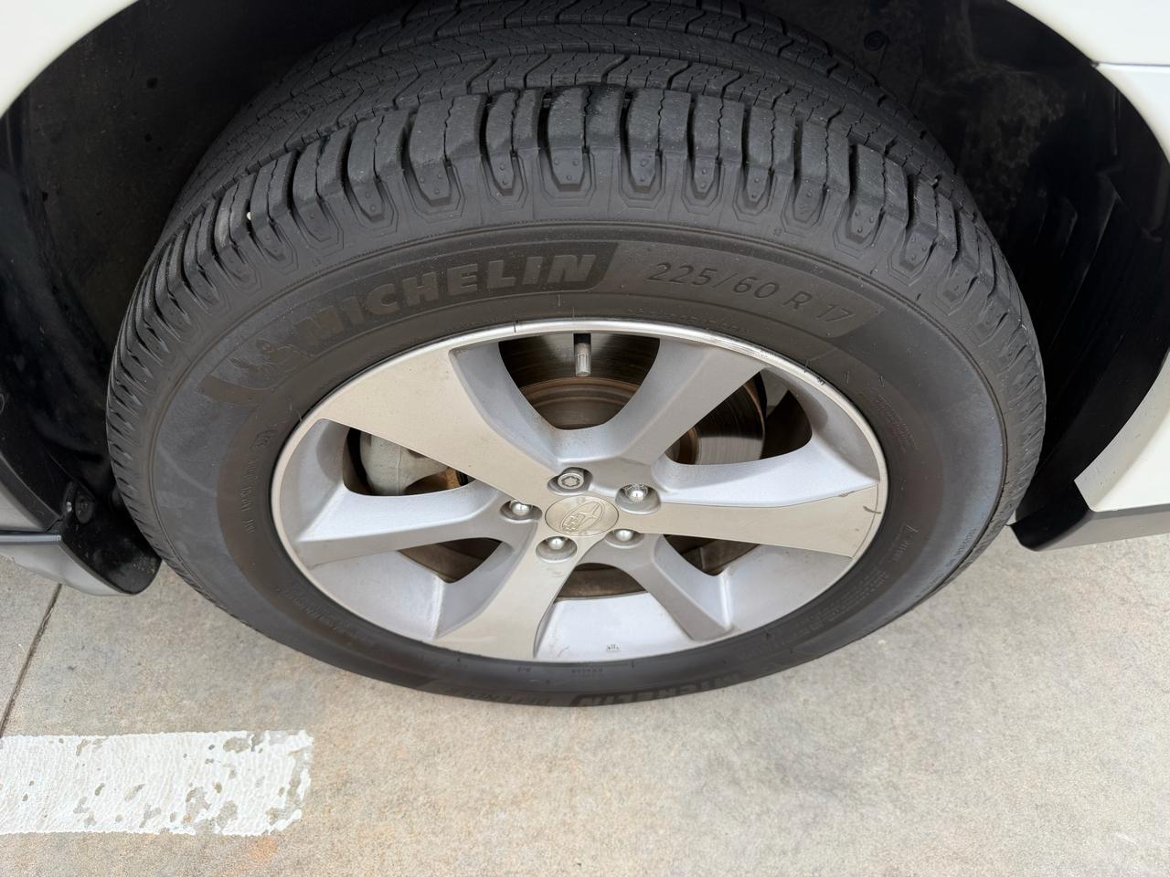 Subaru Outback 4dr Wgn H6 Auto 3.6R Limited 2014