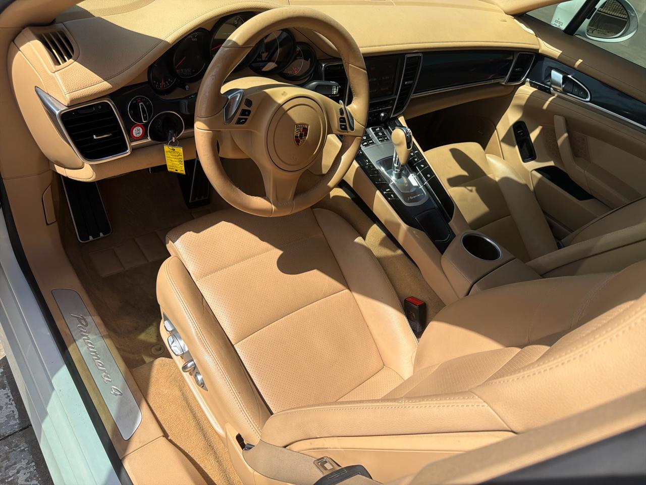 Porsche Panamera 4dr HB 4 2015