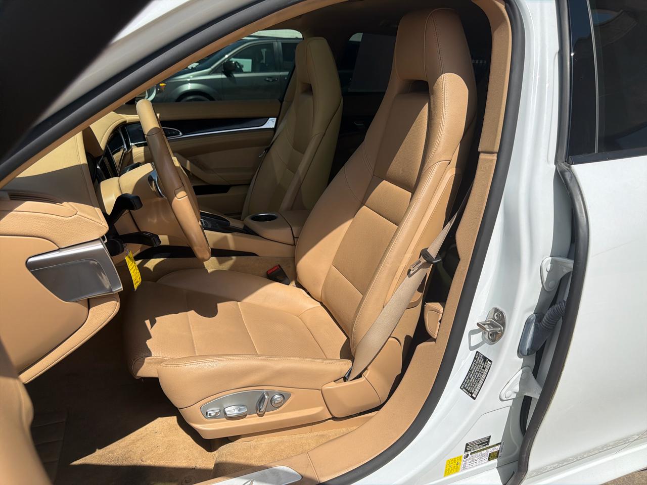 Porsche Panamera 4dr HB 4 2015