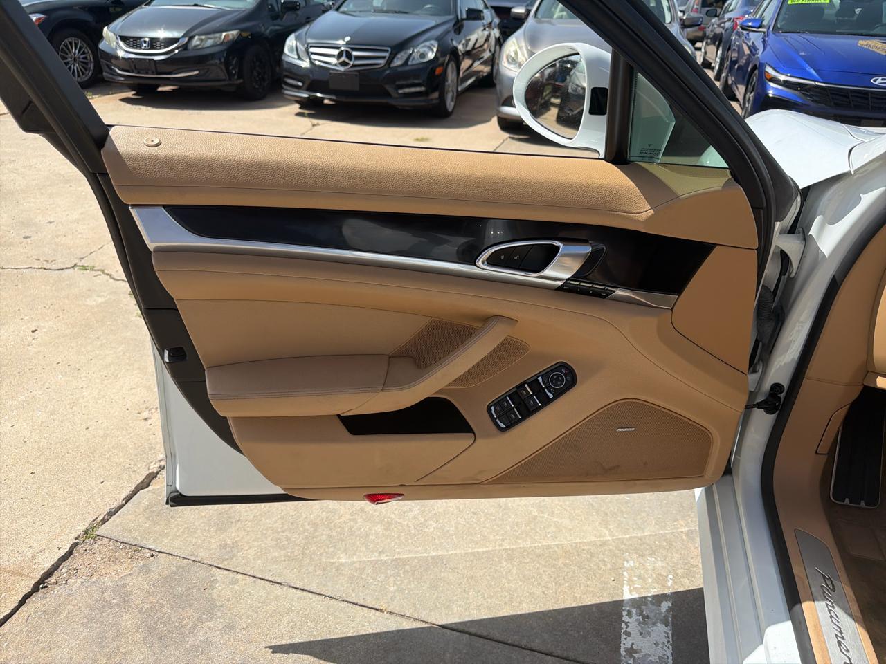 Porsche Panamera 4dr HB 4 2015