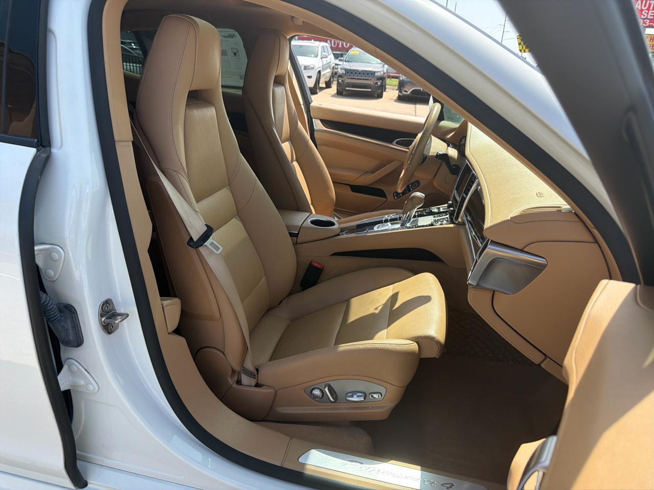 Porsche Panamera 4dr HB 4 2015