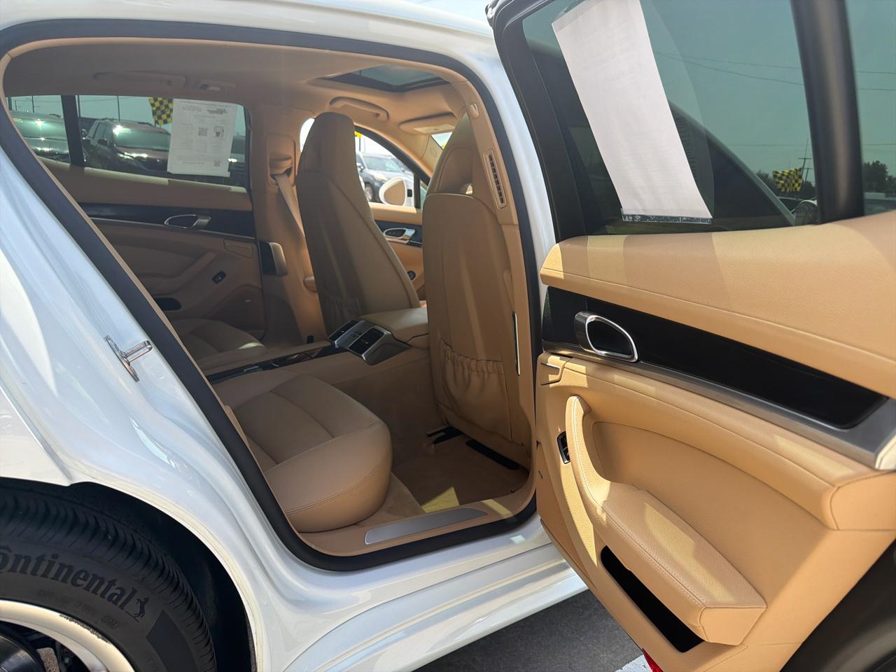 Porsche Panamera 4dr HB 4 2015