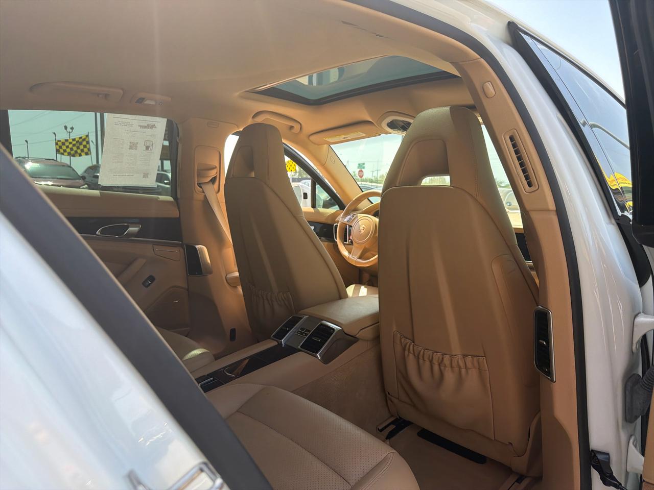 Porsche Panamera 4dr HB 4 2015