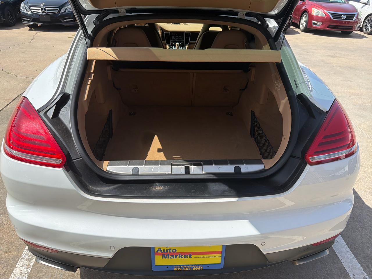 Porsche Panamera 4dr HB 4 2015