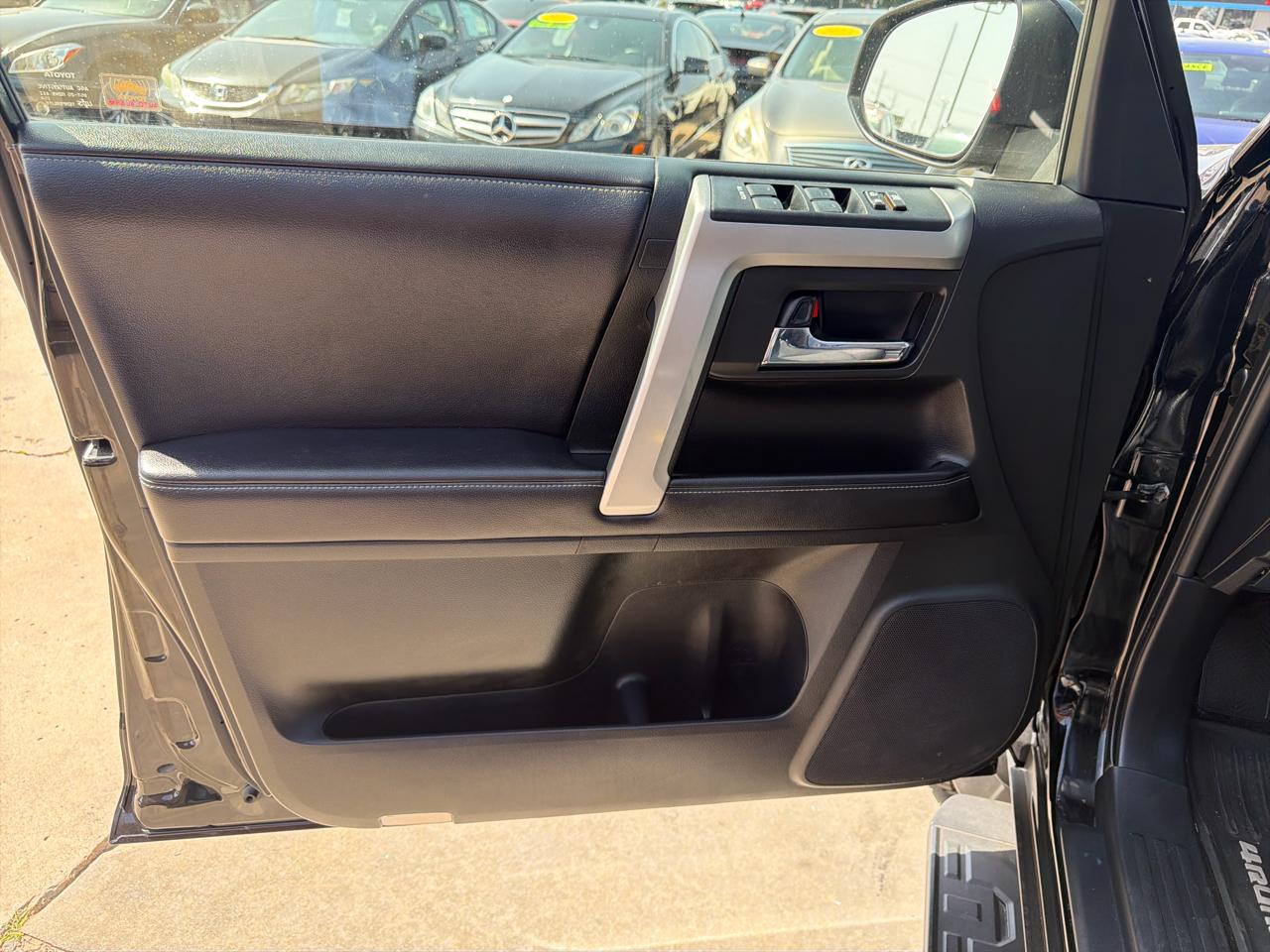 Toyota 4Runner 4WD 4dr V6 Trail Premium (Natl) 2016