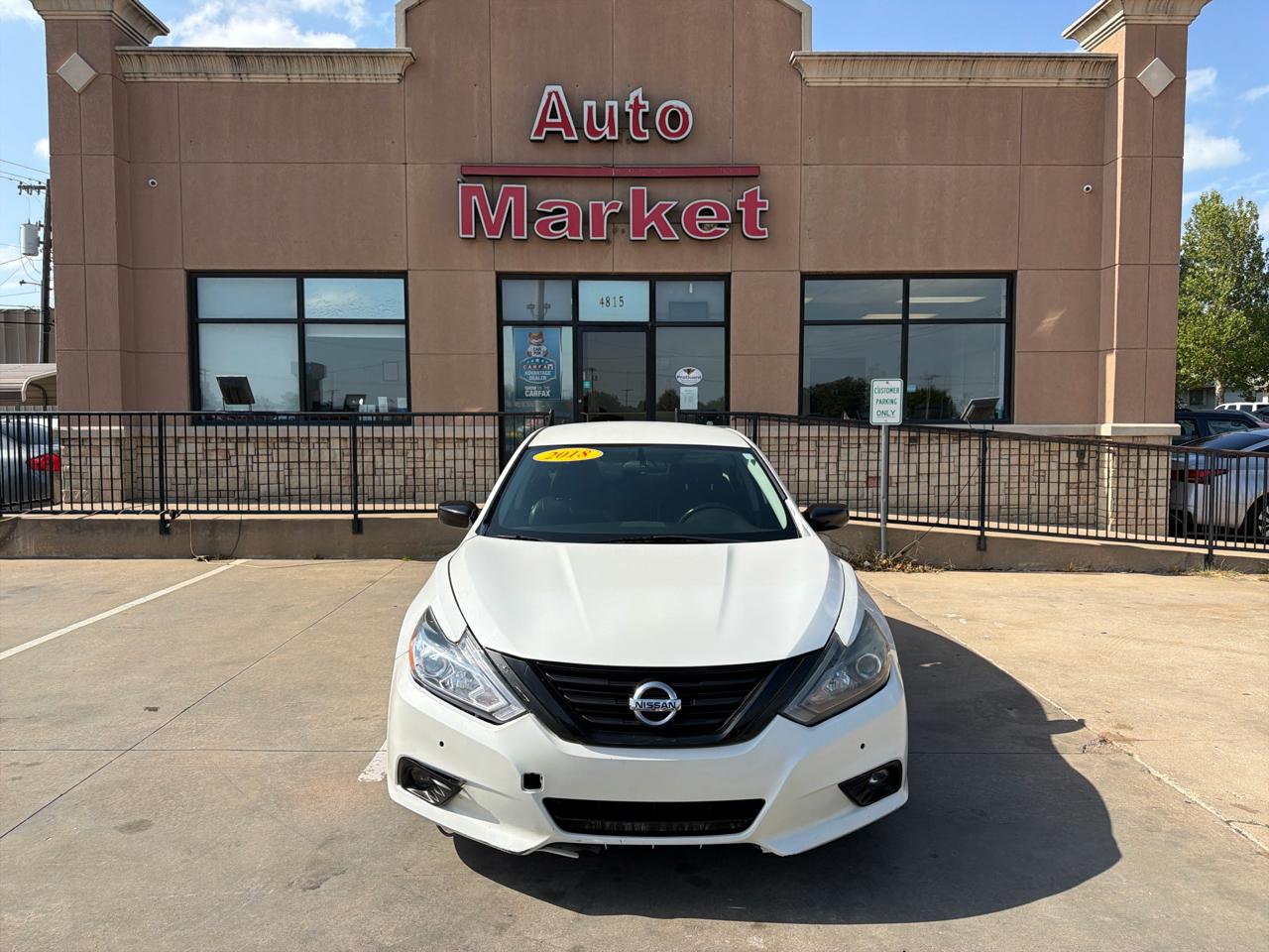 Nissan Altima 2.5 SR Sedan 2018
