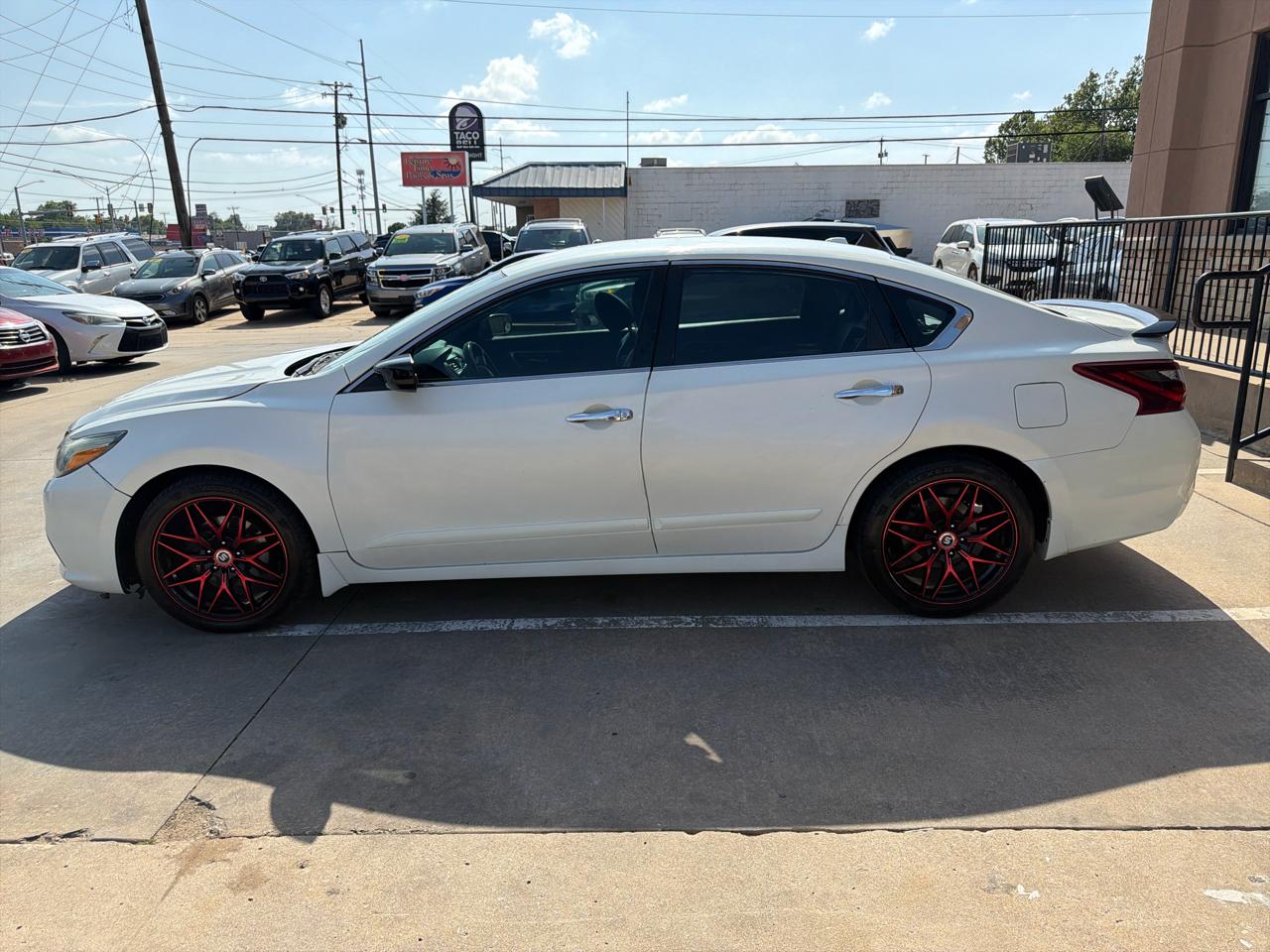 Nissan Altima 2.5 SR Sedan 2018