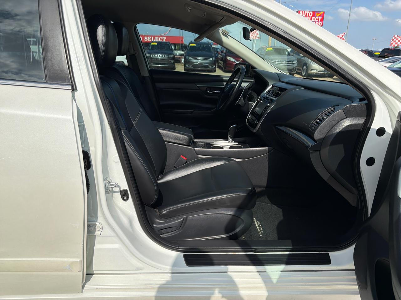 Nissan Altima 2.5 SR Sedan 2018