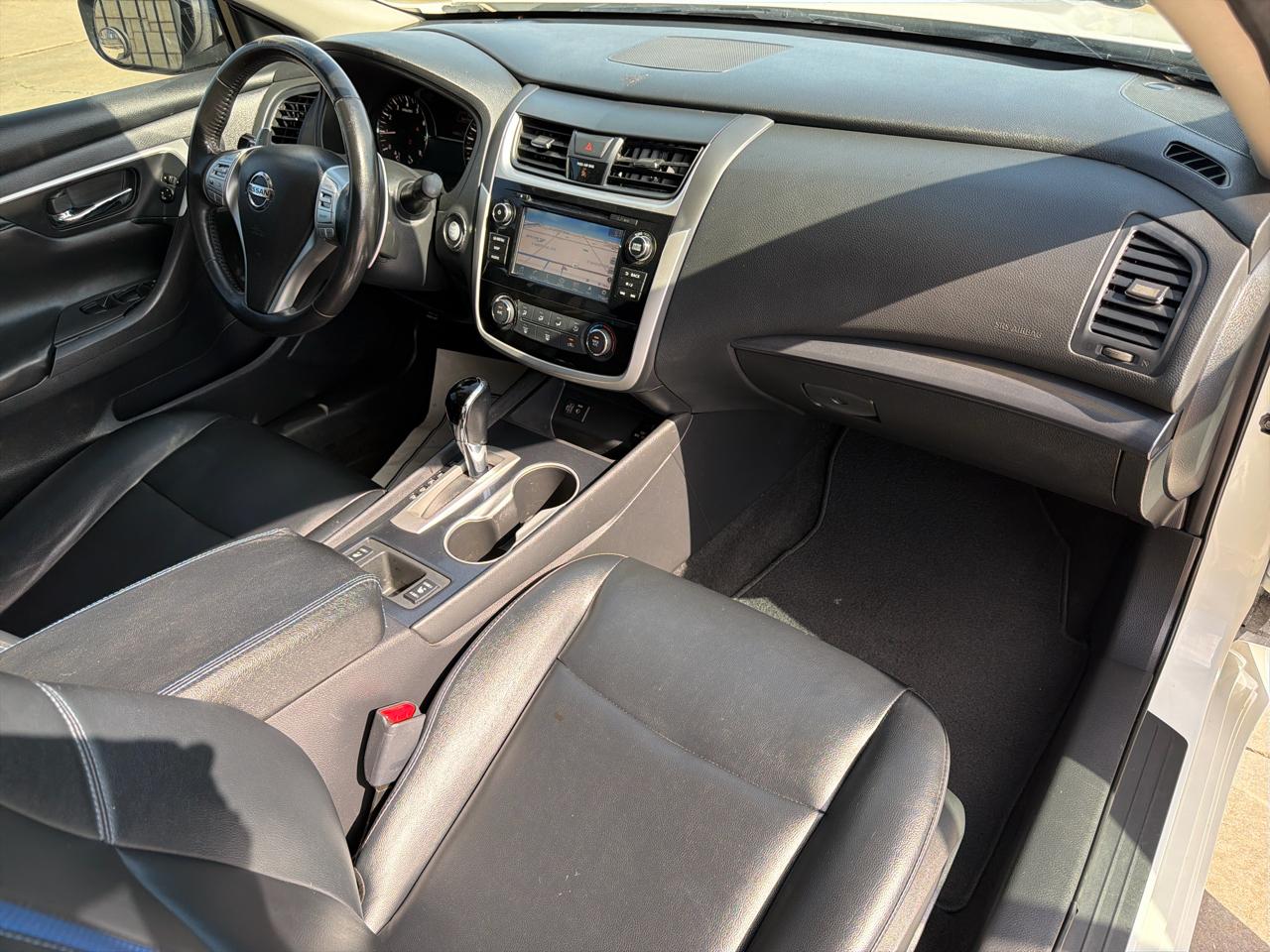 Nissan Altima 2.5 SR Sedan 2018