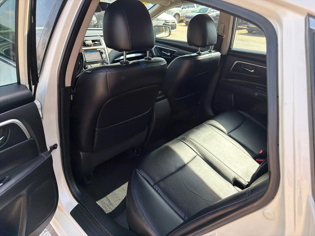 Nissan Altima 2.5 SR Sedan 2018