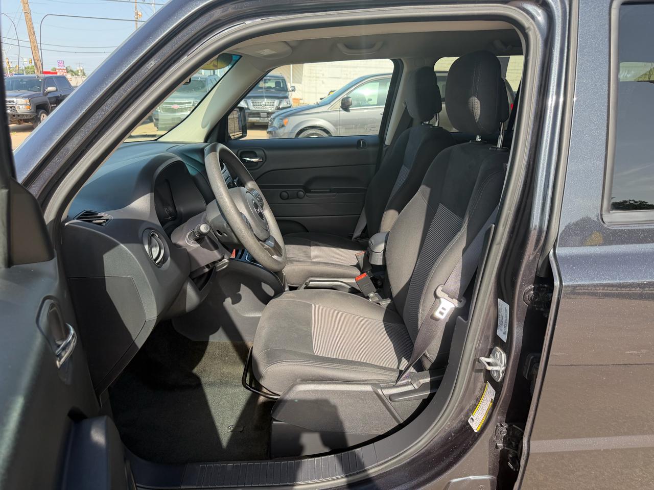 Jeep Patriot FWD 4dr Sport 2016