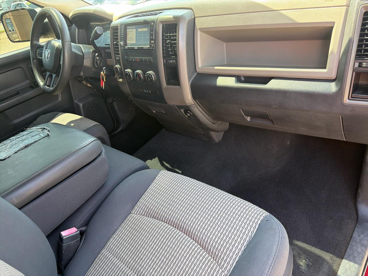 RAM 1500 4WD Quad Cab 140.5" Express 2012