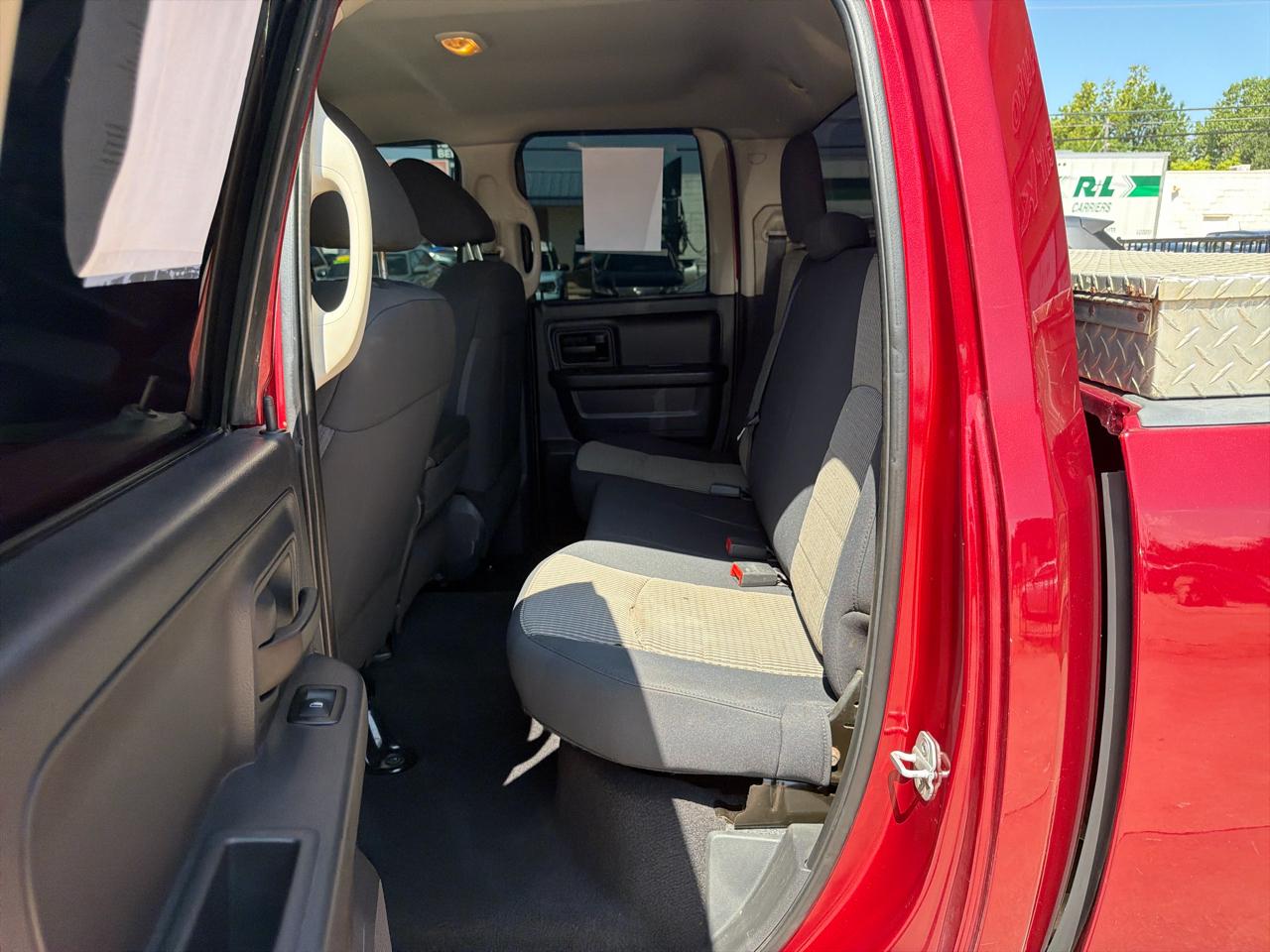 RAM 1500 4WD Quad Cab 140.5" Express 2012