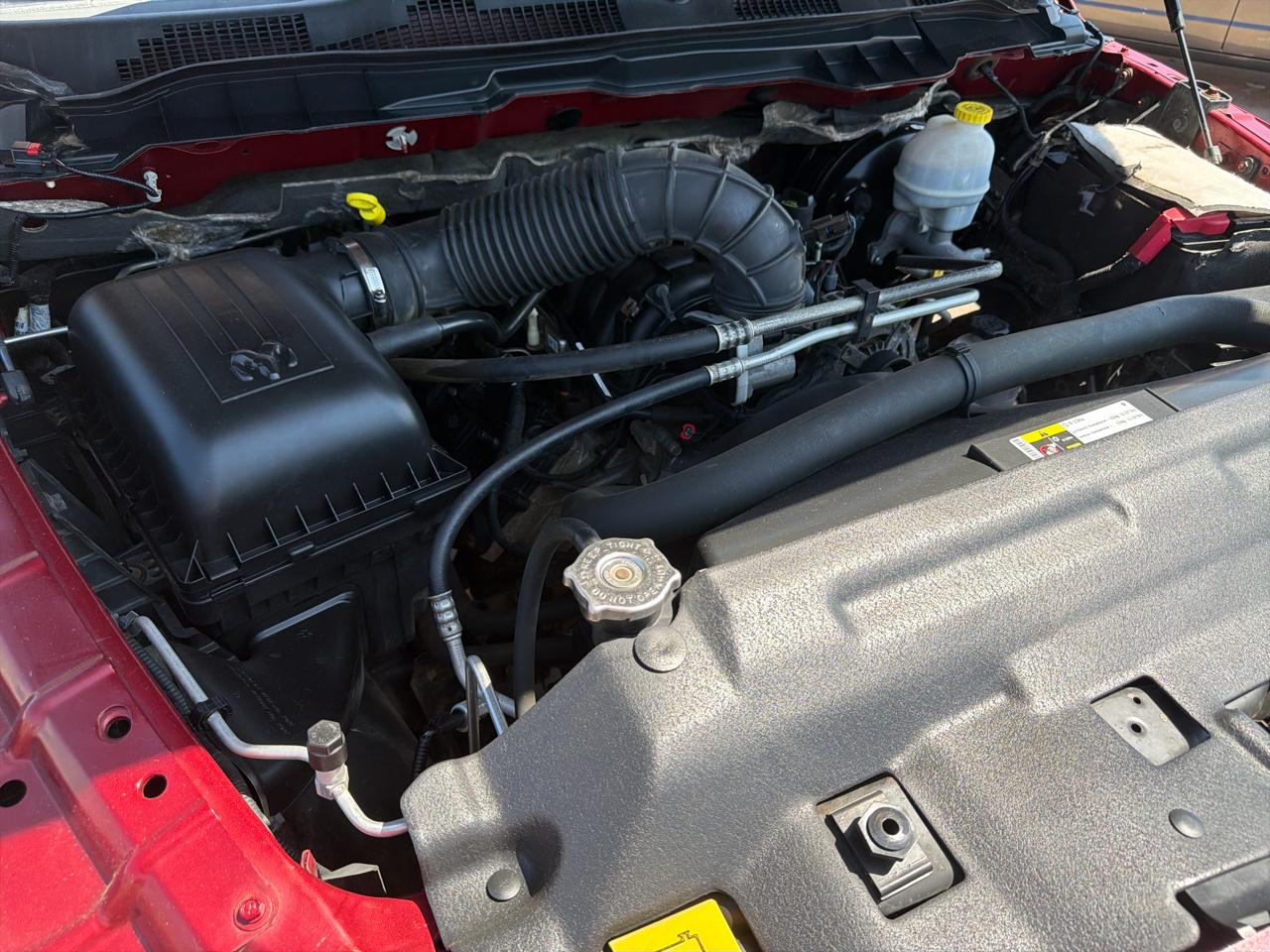RAM 1500 4WD Quad Cab 140.5" Express 2012