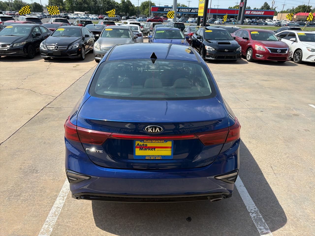 Kia Forte LXS IVT 2021