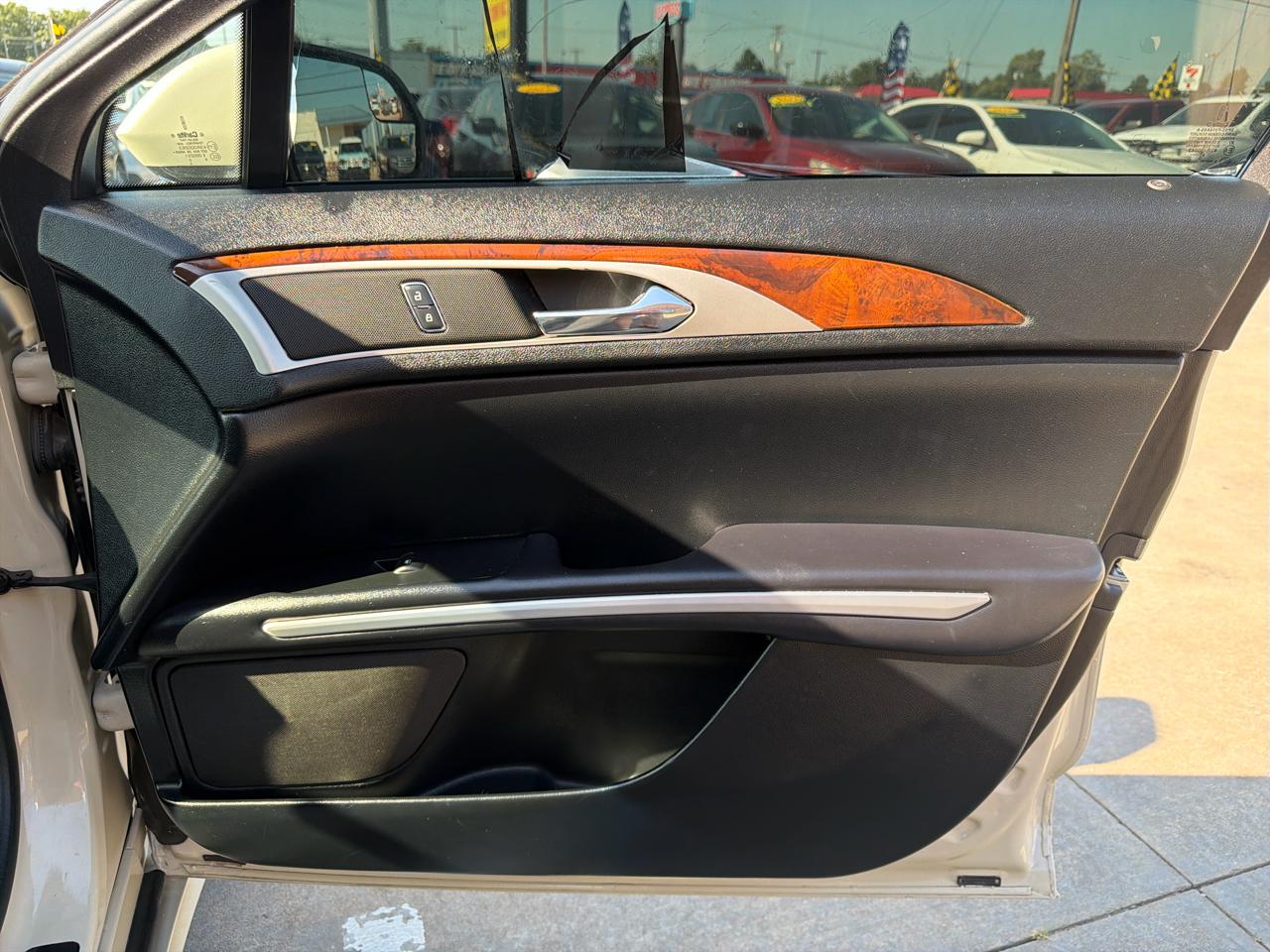 Lincoln MKZ 4dr Sdn Hybrid FWD 2016