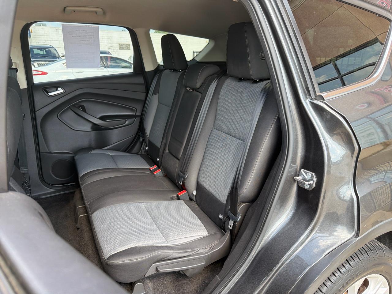 Ford Escape SE FWD 2017