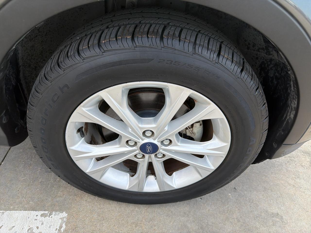 Ford Escape SE FWD 2017