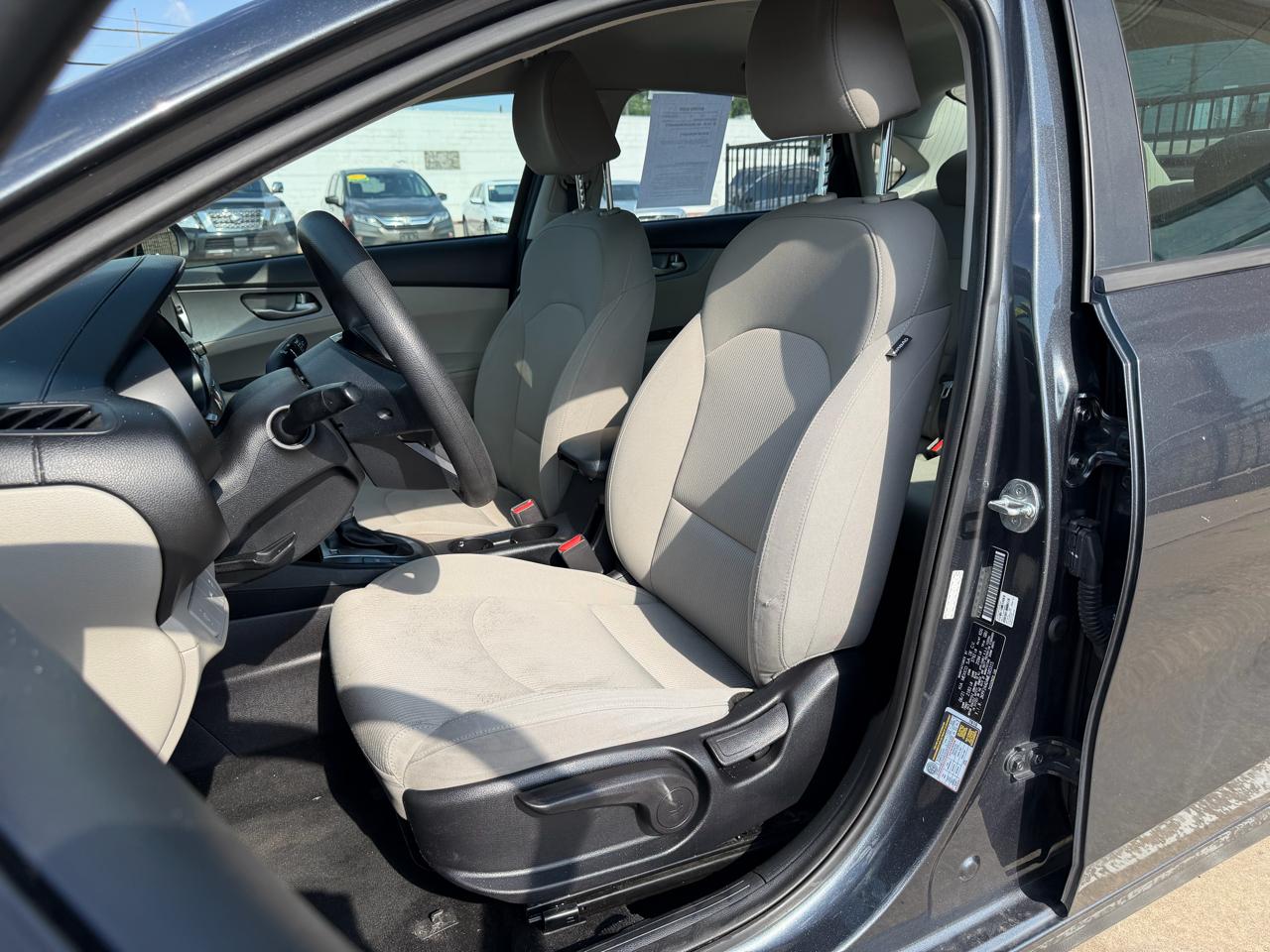 Kia Forte LXS IVT 2021
