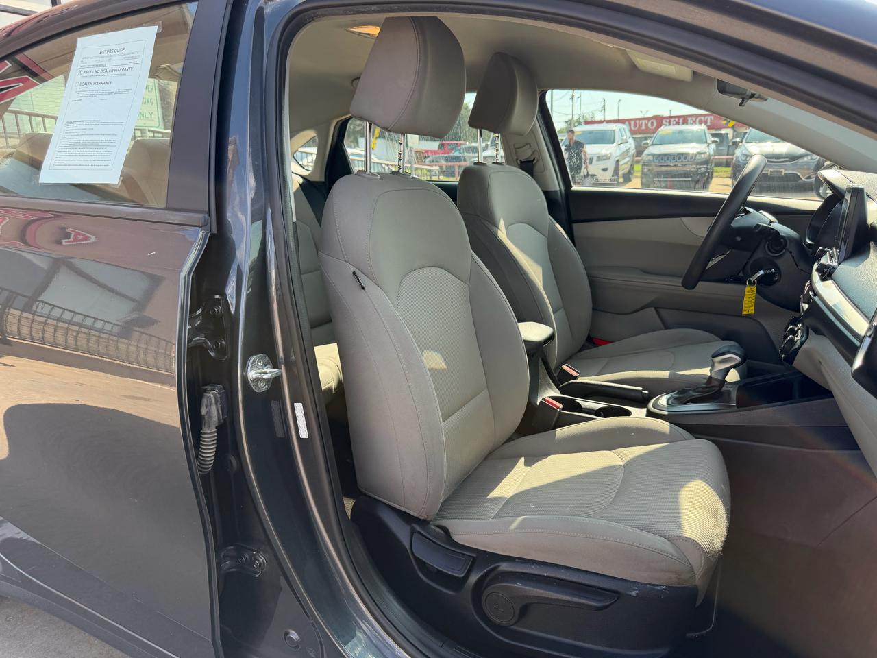 Kia Forte LXS IVT 2021