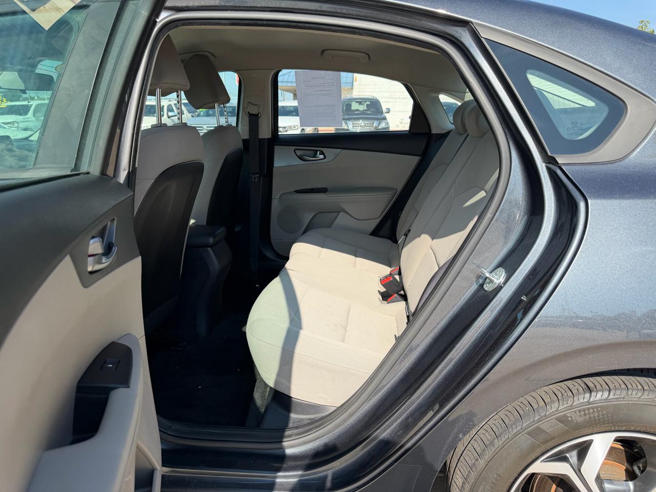 Kia Forte LXS IVT 2021