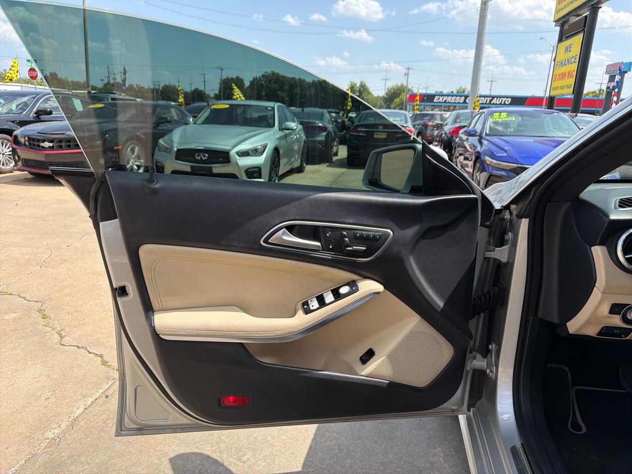 Mercedes-Benz CLA-Class 4dr Sdn CLA 250 4MATIC 2015