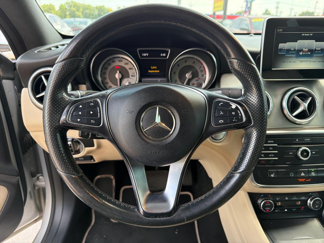 Mercedes-Benz CLA-Class 4dr Sdn CLA 250 4MATIC 2015